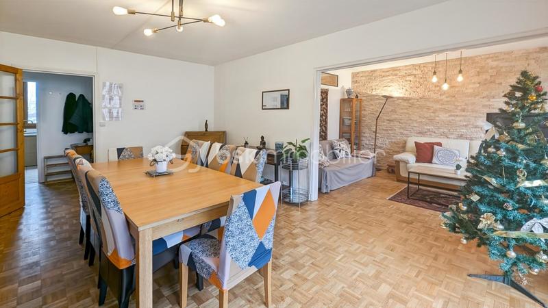 Appartement - 97 m² - 5 pièces