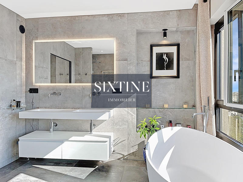 Appartement - 140 m² - 5 pièces