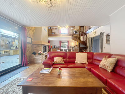 Maison - 190 m² - 8 pièces