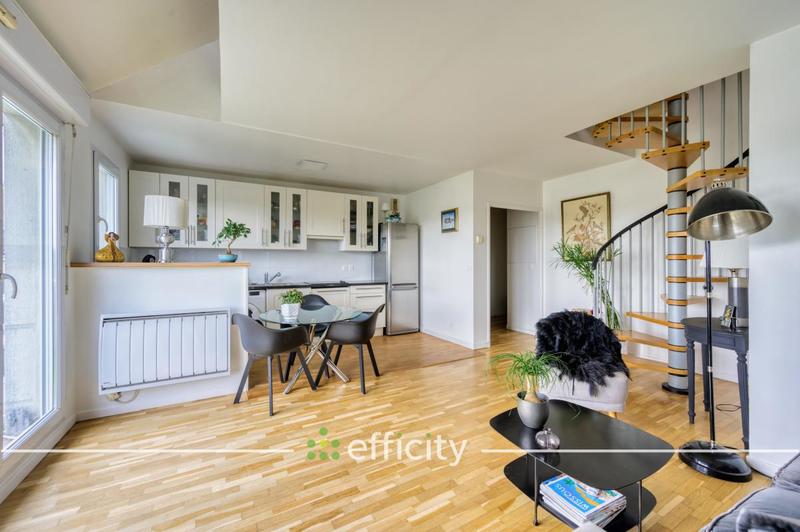 Appartement - 93 m² - 4 pièces
