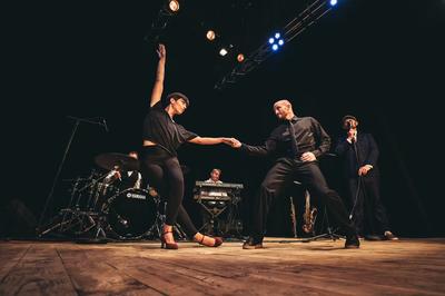 Spectacle &quot;Feet&quot;