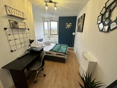 Chambre - 86 m² - 1 pièce