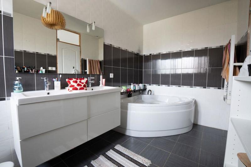 Maison - 162 m² - 5 pièces