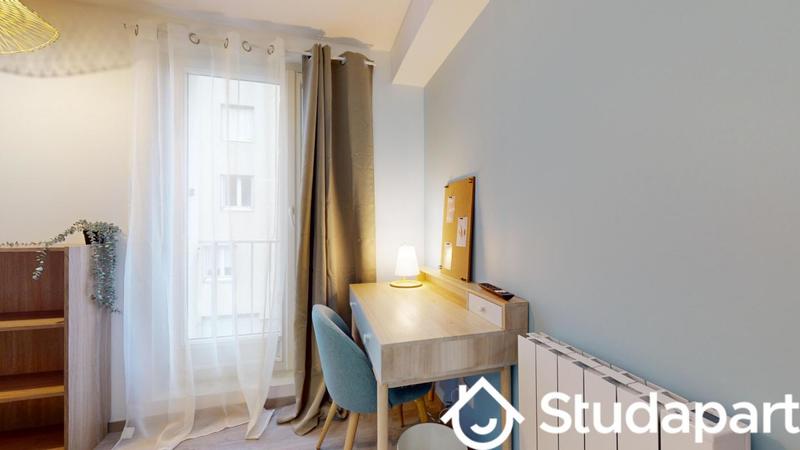 Chambre - 11 m² - 1 pièce