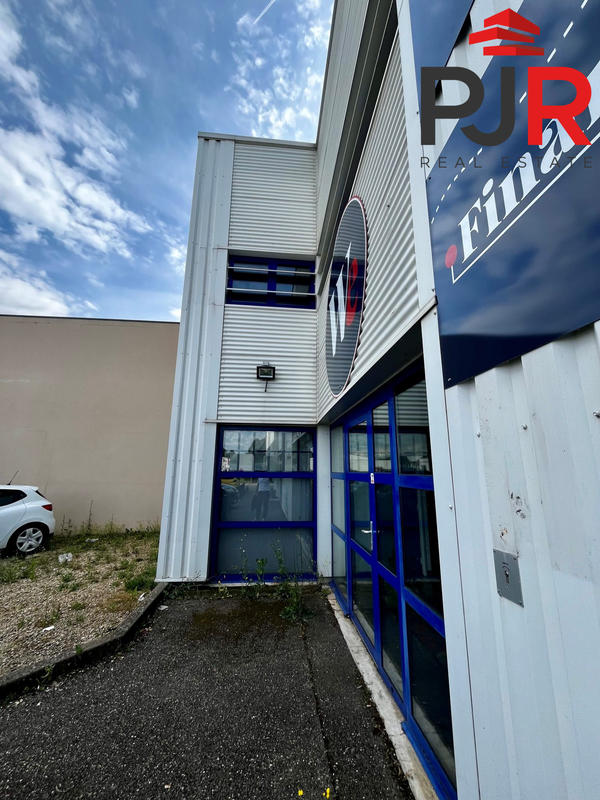 Local d'activités - 363 m²