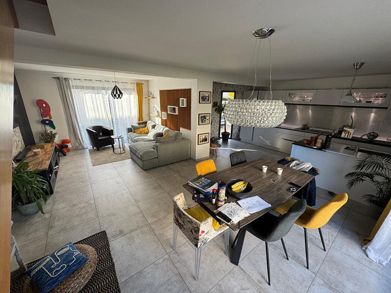 Maison - 137 m² - 6 pièces