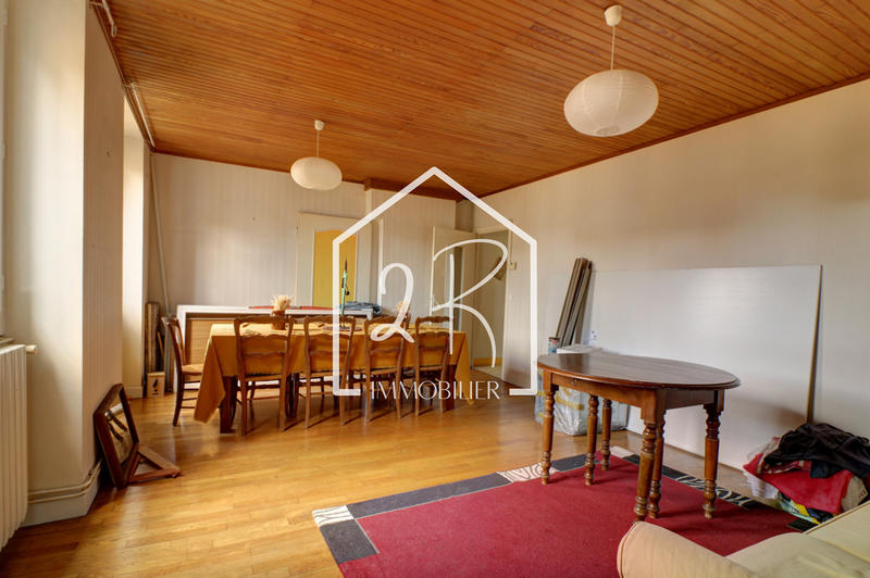 Appartement - 125 m² - 6 pièces