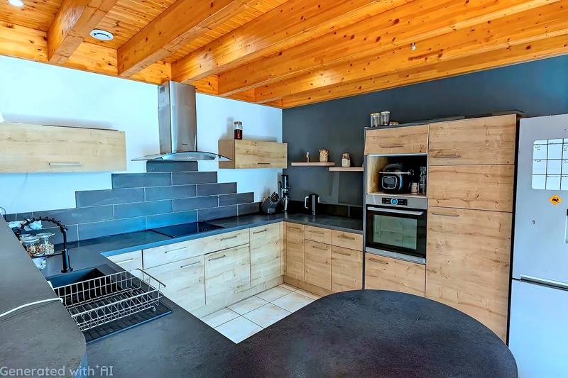 Maison - 285 m² - 10 pièces