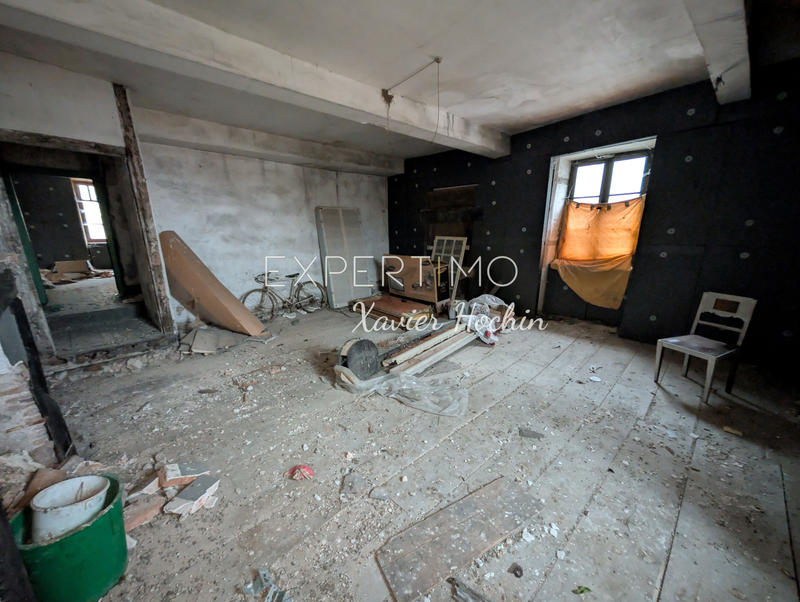 Maison - 180 m² - 5 pièces