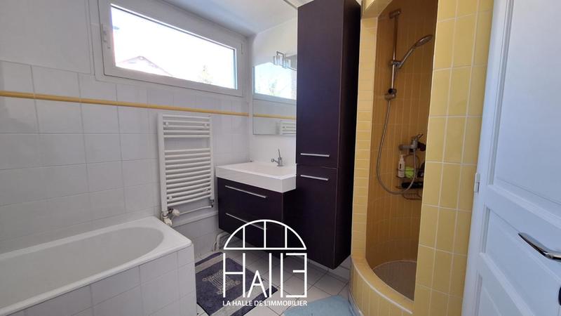 Villa - 300 m² - 10 pièces