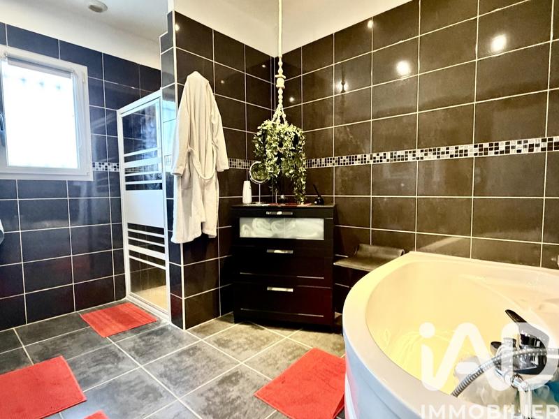 Maison - 148 m² - 5 pièces