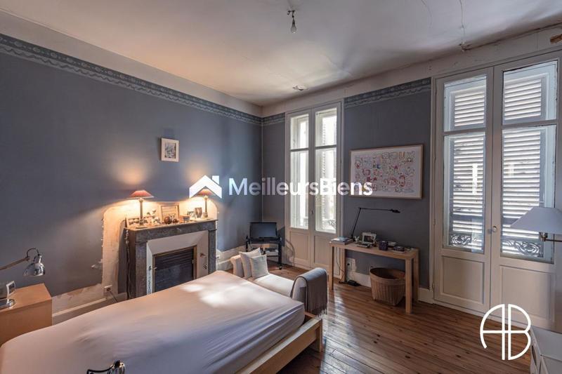 Maison bourgeoise - 208 m² - 6 pièces