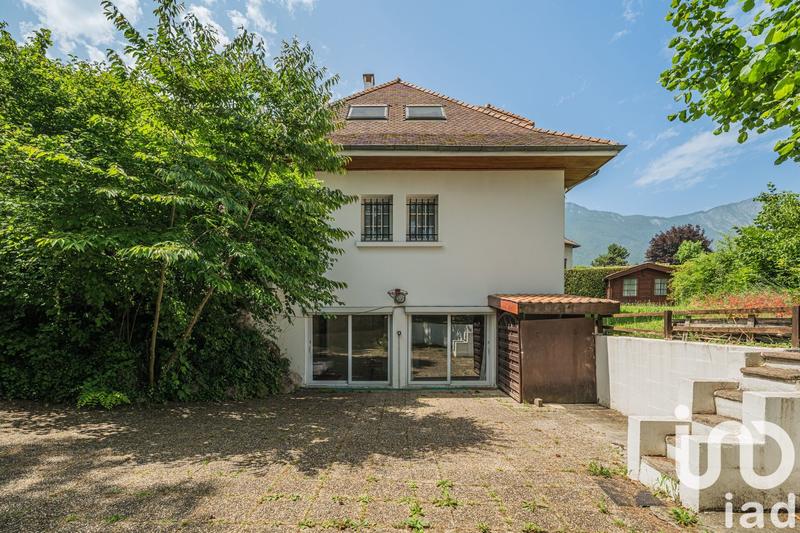 Maison - 205 m² - 5 pièces