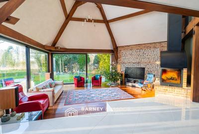 Maison contemporaine - 177 m² - 7 pièces