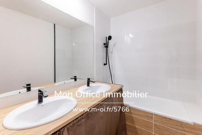 Appartement - 81 m² - 3 pièces