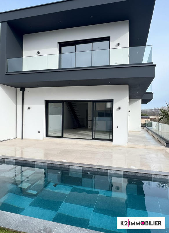 Villa - 168 m² - 5 pièces