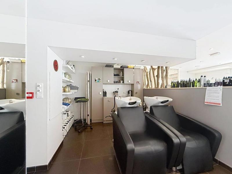 Local commercial - 108 m² - 5 pièces