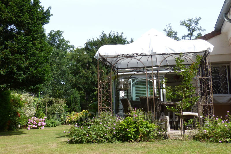 Maison - 166 m² - 8 pièces