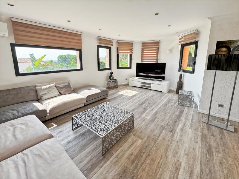 Villa - 350 m² - 9 pièces