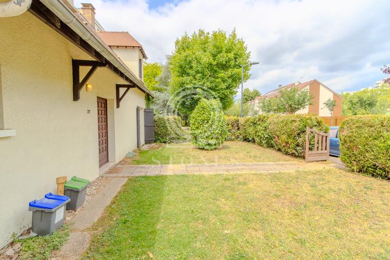 Maison traditionnelle - 158 m² - 6 pièces