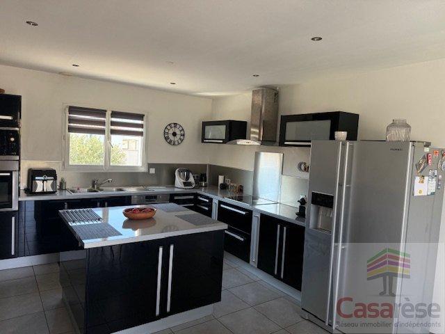 Villa - 142 m² - 5 pièces