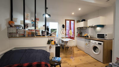 Immeuble - 200 m² - 7 pièces