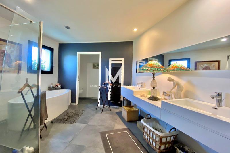 Maison - 154 m² - 4 pièces