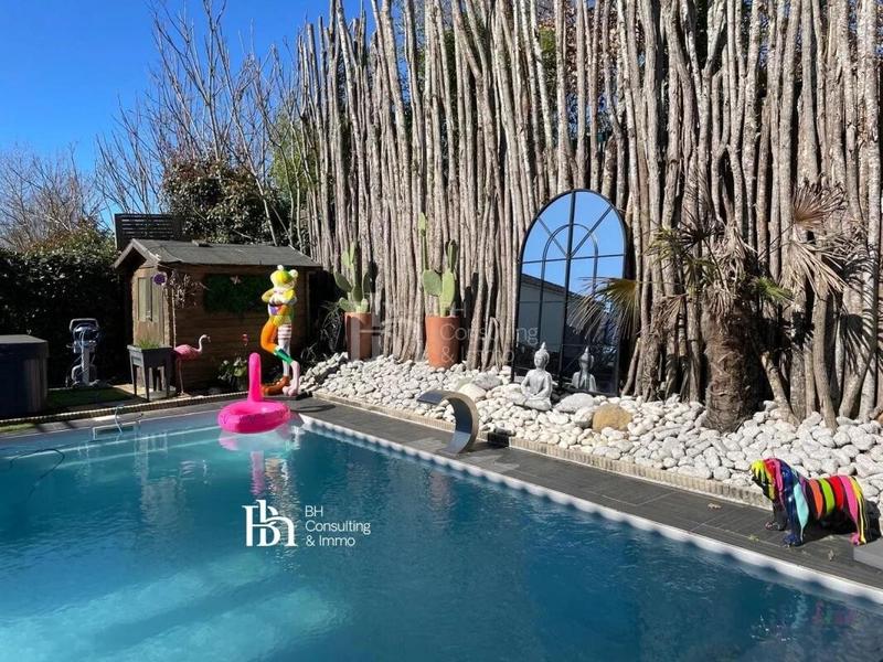 Maison - 123 m² - 6 pièces