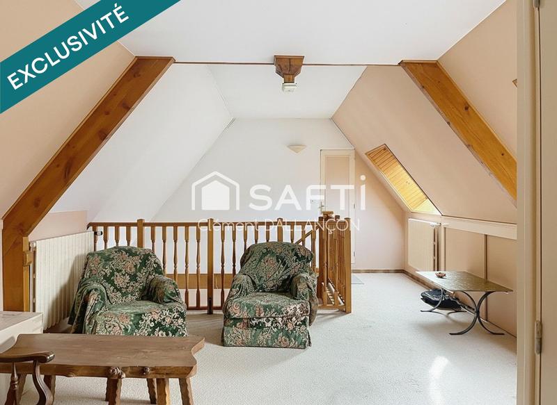 Maison - 220 m² - 8 pièces