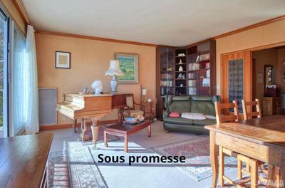 Appartement - 90 m² - 4 pièces