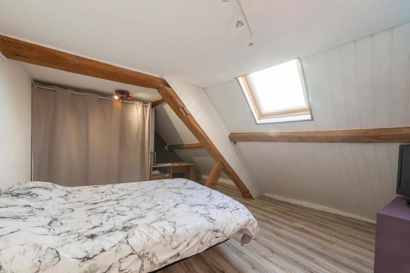 Maison - 240 m² - 10 pièces