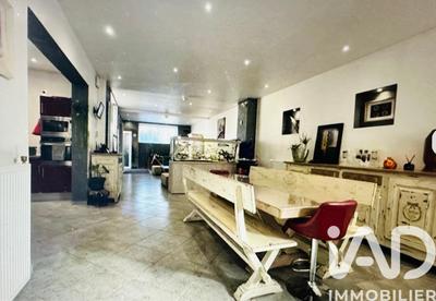 Maison de maîtres - 279 m² - 8 pièces