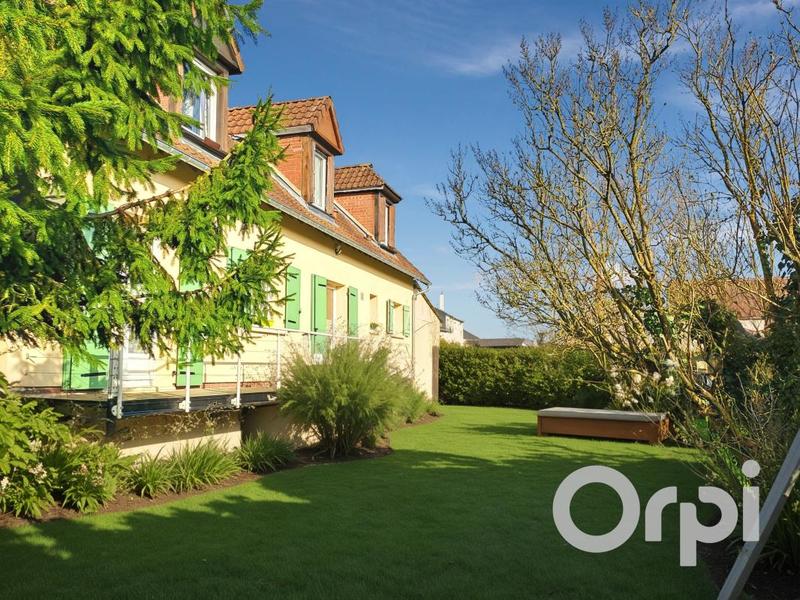 Maison - 183 m² - 7 pièces