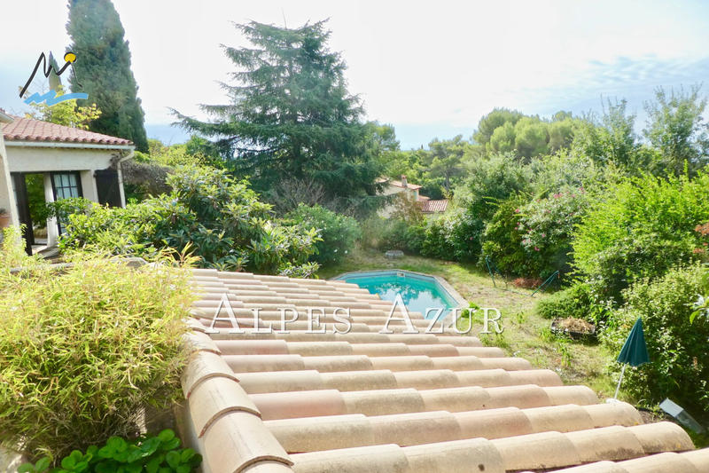 Villa - 179 m² - 5 pièces