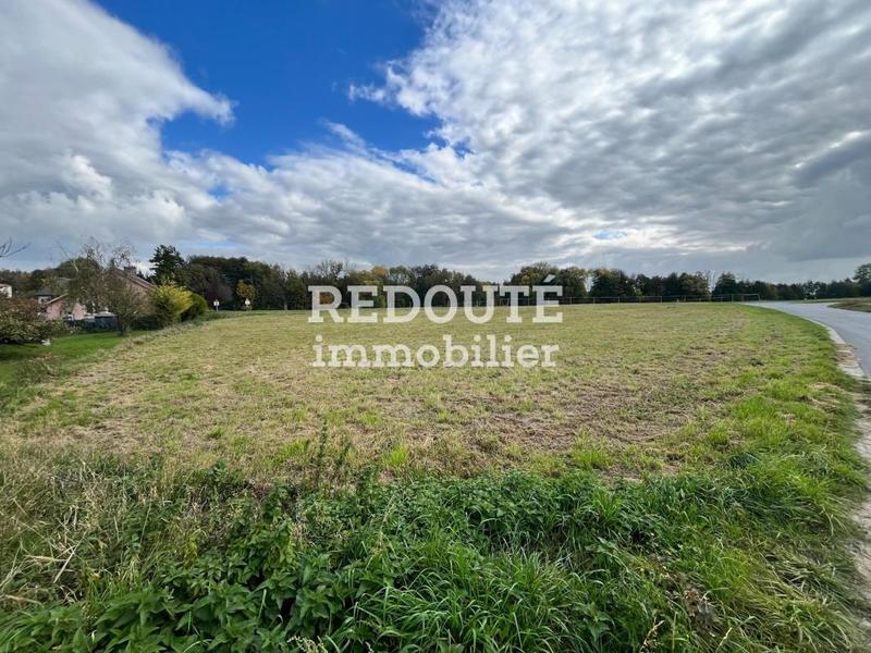 Terrain constructible - 2 080 m²