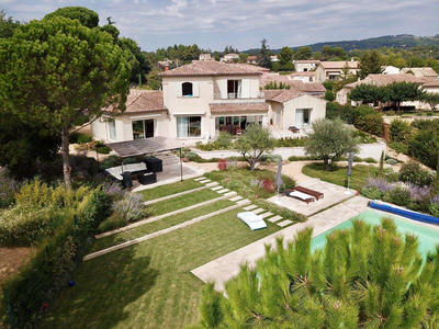 Villa - 250 m² - 10 pièces