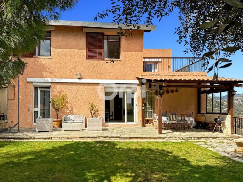 Villa - 160 m² - 5 pièces