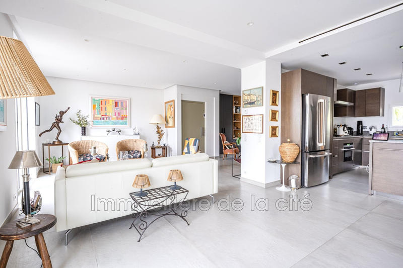 Maison - 185 m² - 6 pièces