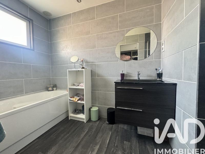 Maison - 140 m² - 5 pièces