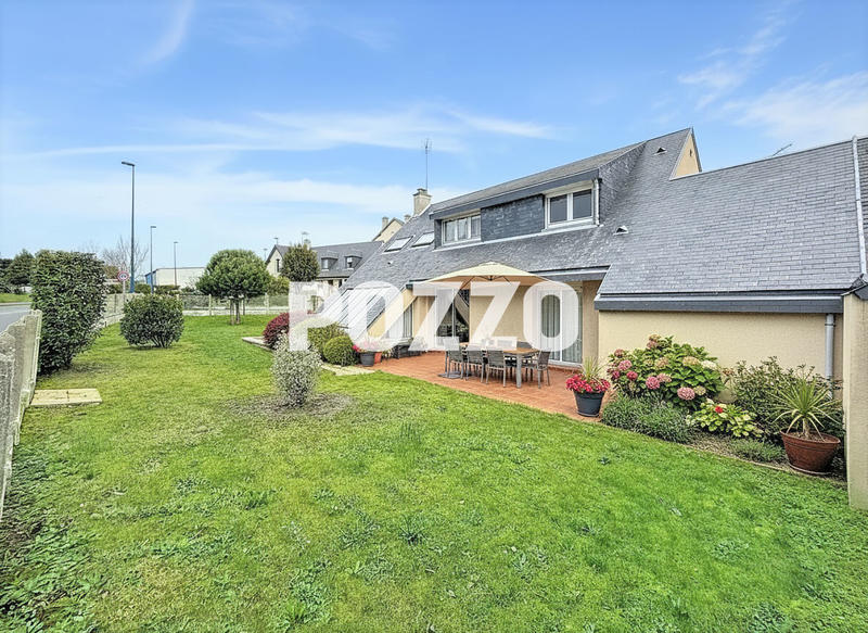 Maison - 121 m² - 5 pièces