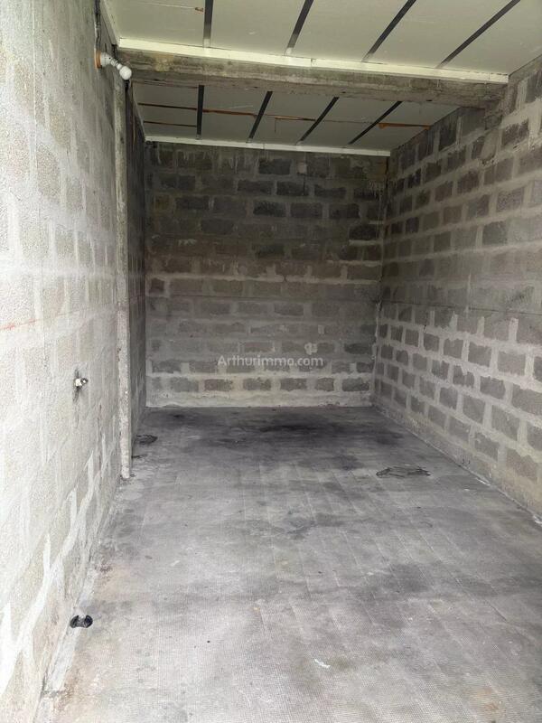 Parking / Garage - 15 m²