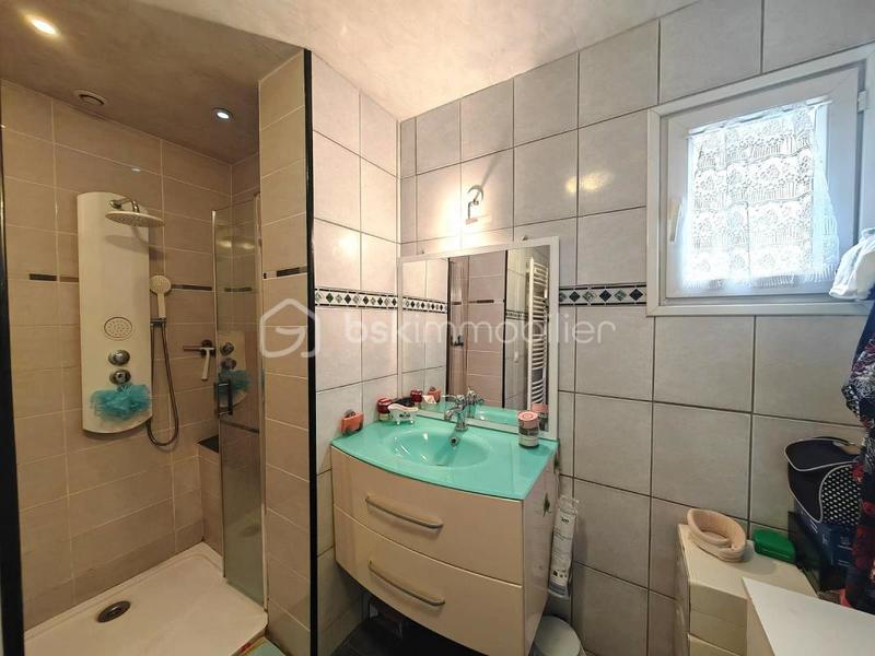 Maison traditionnelle - 132 m² - 6 pièces