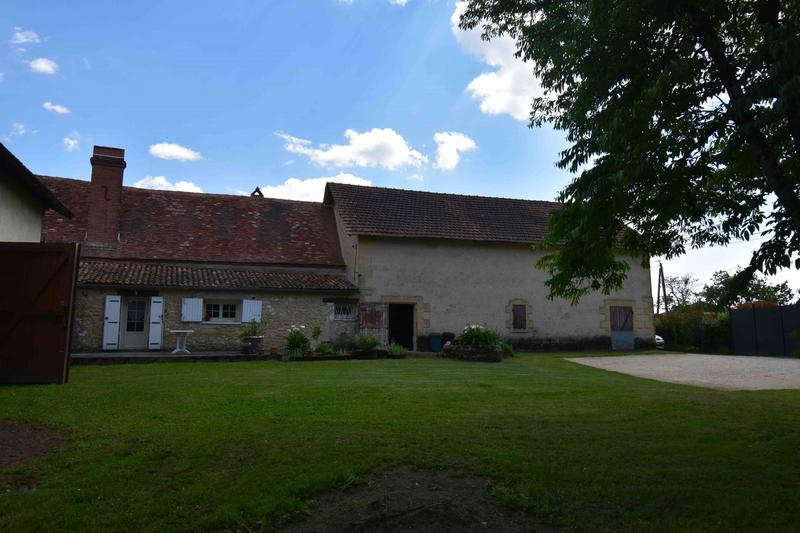 Maison traditionnelle - 153 m² - 6 pièces