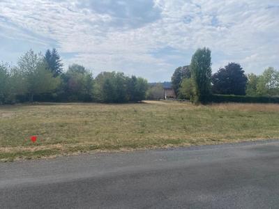 Terrain constructible - 905 m²