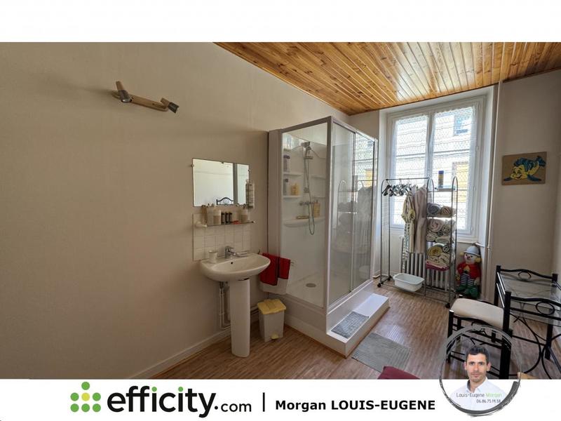 Maison - 282 m² - 10 pièces