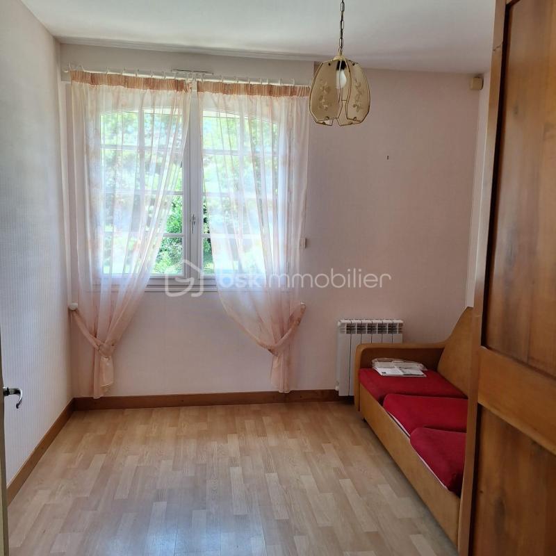 Maison traditionnelle - 96 m² - 4 pièces