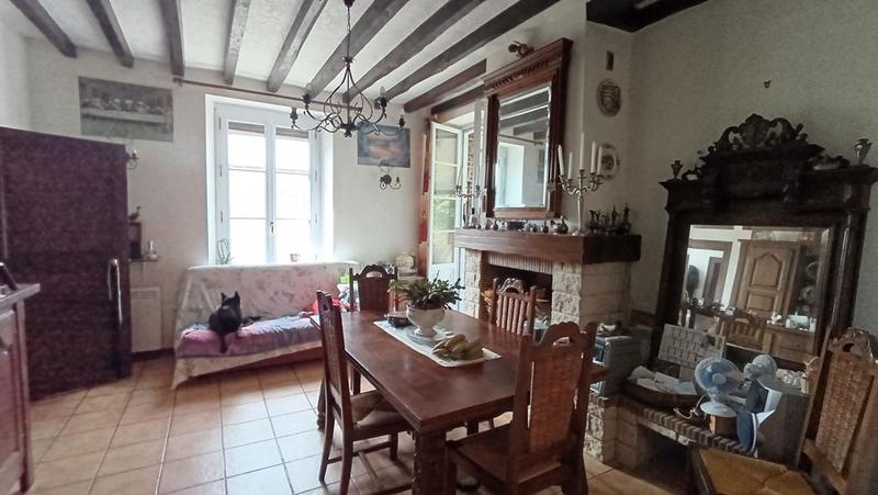 Maison - 99 m² - 6 pièces