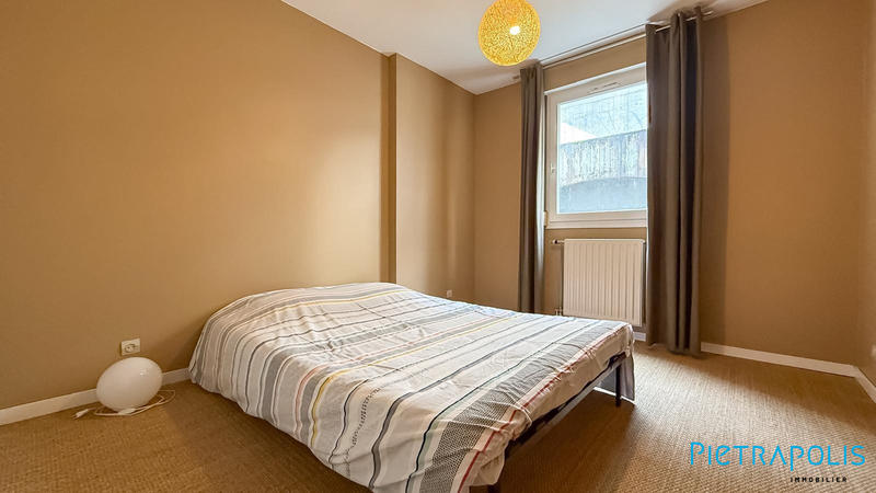 Appartement - 84 m² - 3 pièces