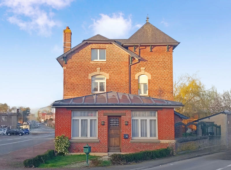 Maison - 185 m² - 6 pièces