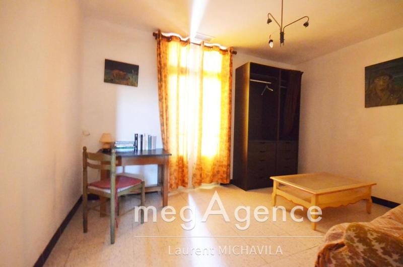 Maison - 247 m² - 14 pièces